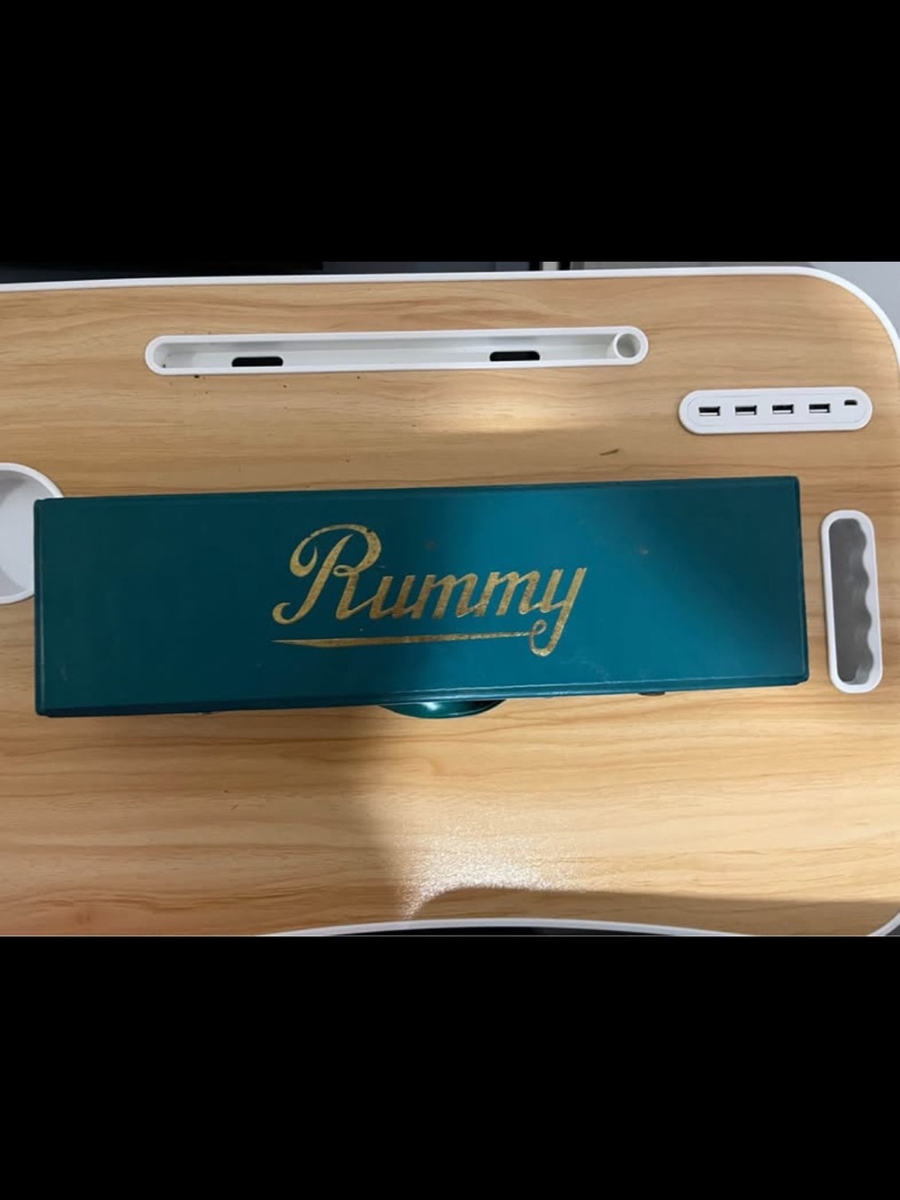 Vintage Rummy Game Set - like new